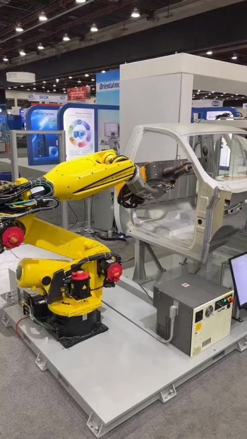 自動焊接機器人 工業(yè)機器人的重要分支與工業(yè)自動化的關鍵推動力